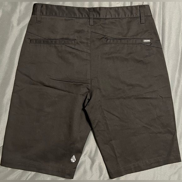 Men’s Volcom Chino Shorts Size 30 - Picture 3 of 4